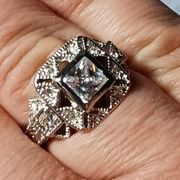 Vintage Retro Art Deco Silver Filigree and CZ Ring Size 10 - Picture 7 of 15